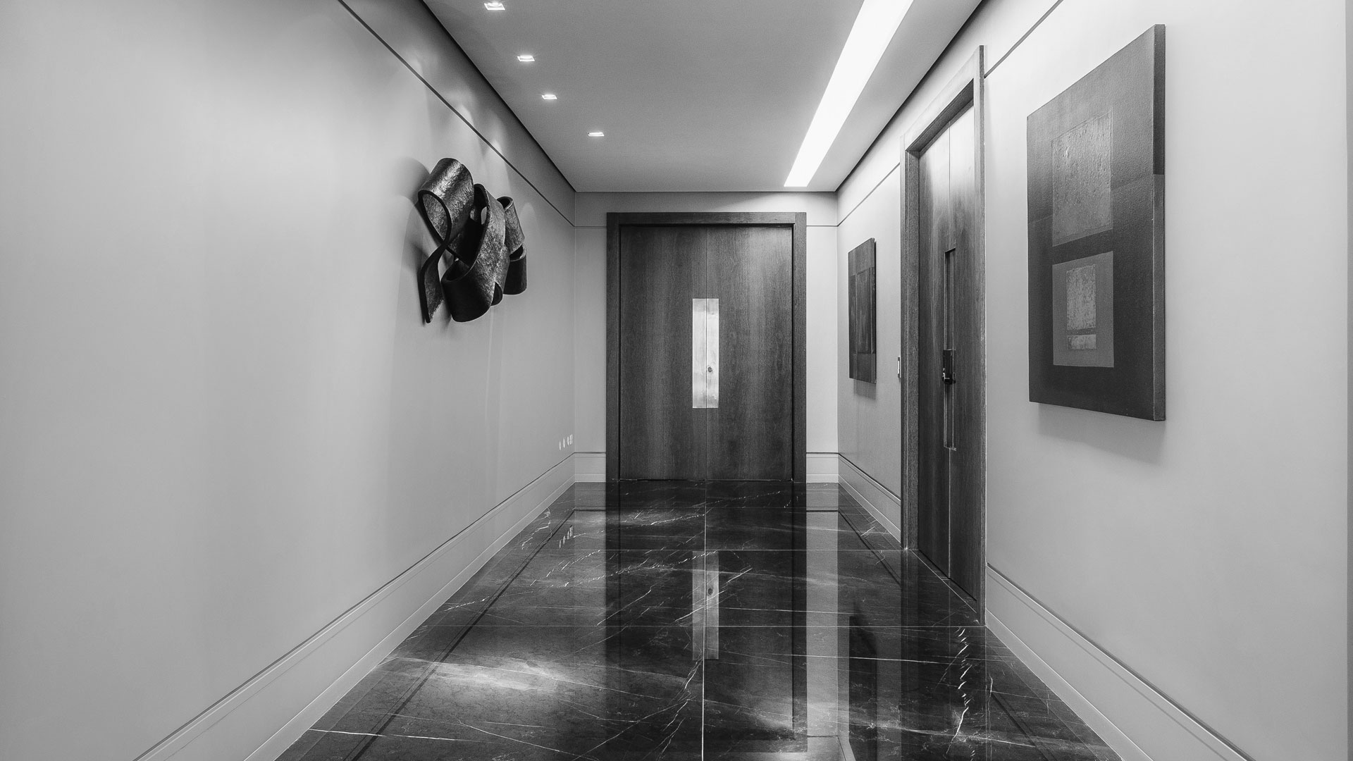 Camille Dalla Interior